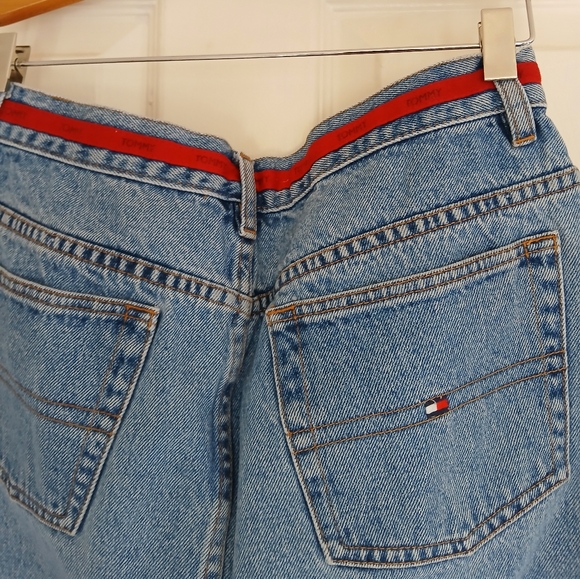 Vintage Tommy Hilfiger denim skirt - Picture 5 of 9
